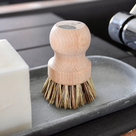 Brosse vaisselle ergonomique | Nettoyer ses casseroles, poêles & légumesbrosse vaisselleUneViePlusSaine