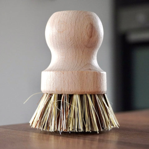 Brosse vaisselle ergonomique | Nettoyer ses casseroles, poêles & légumesbrosse vaisselleUneViePlusSaine