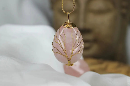 Tout savoir sur le quartz rose : la pierre de l'amour de soi - Une Vie Plus Saine