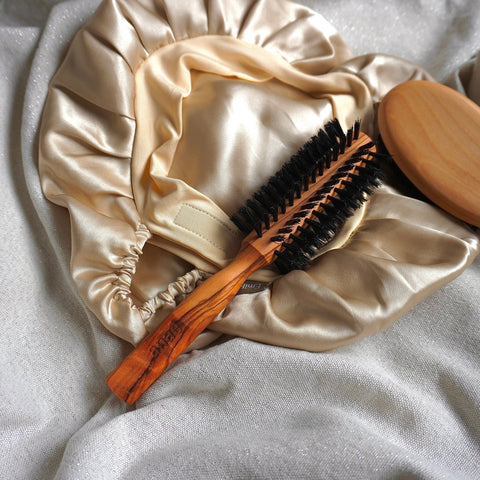 Brosse en bois et poils naturels de sanglierBrosseUneViePlusSaine