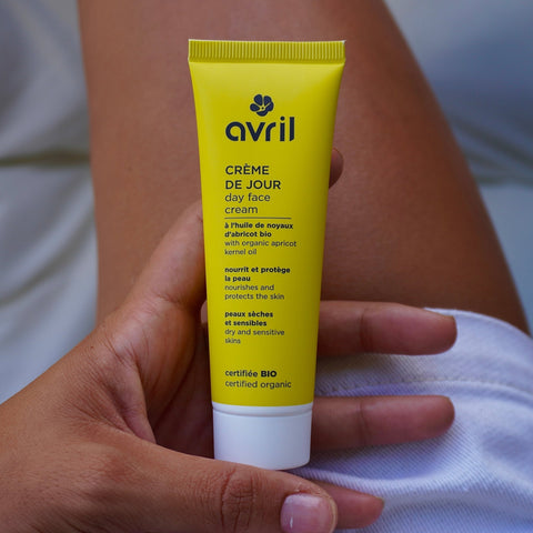 Crème de jour + crème de nuit | Peaux sèches et sensiblescoffretUneViePlusSaine