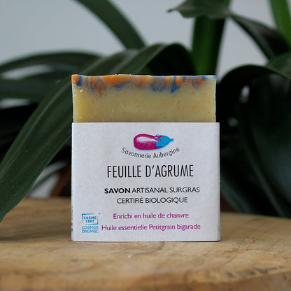 Savon solide | Feuille d'agrumes | Peaux mixtes à tendance acnéique | Savonnerie aubergine | 100gsavon solideUneViePlusSaine