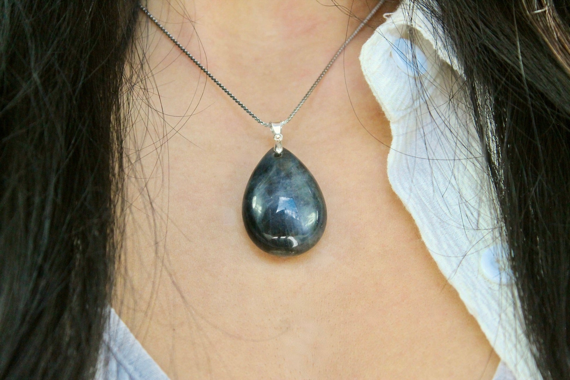 Pendentif goutte | Labradorite | Protection, énergie & réduction du stress et de l'anxiétépendentifUneViePlusSaine